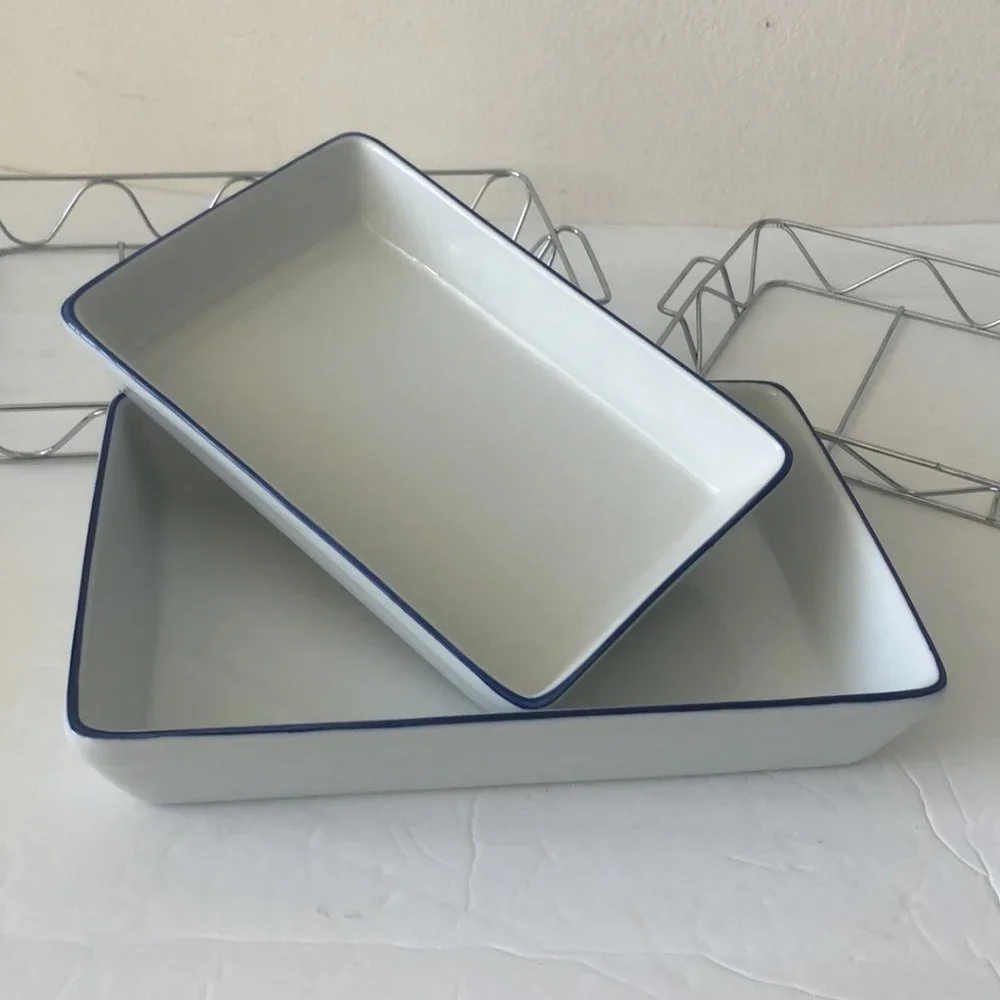 2 porcelain rectangular trays for microwave cookware in metal serving frame